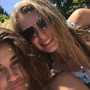 Meet your Posher, Leah